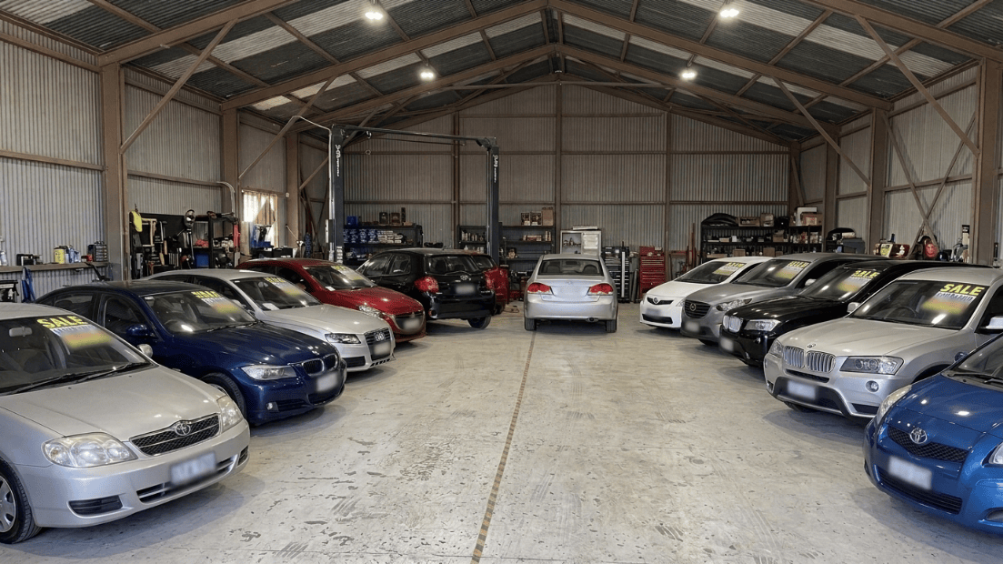 AutoDrive used-car showroom in Valley View — a range of quality used vehicles